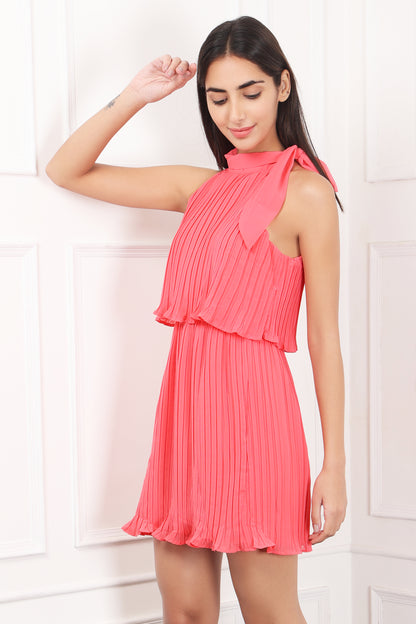 Pink pleated short dress